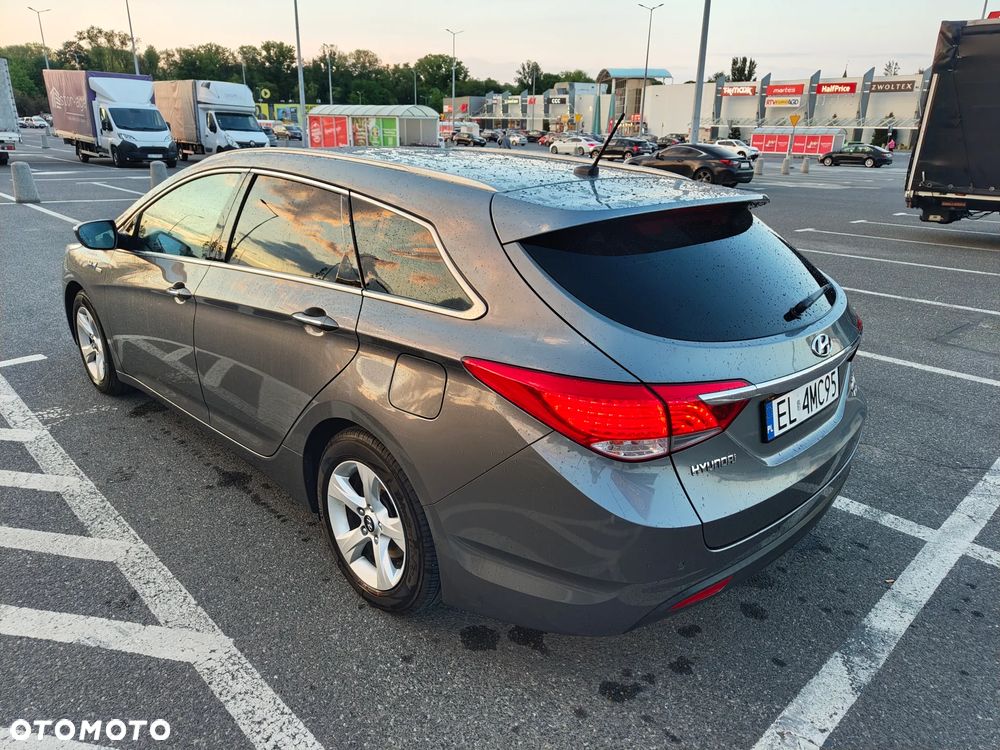 Hyundai i40 1.6 GDI Comfort + - 7