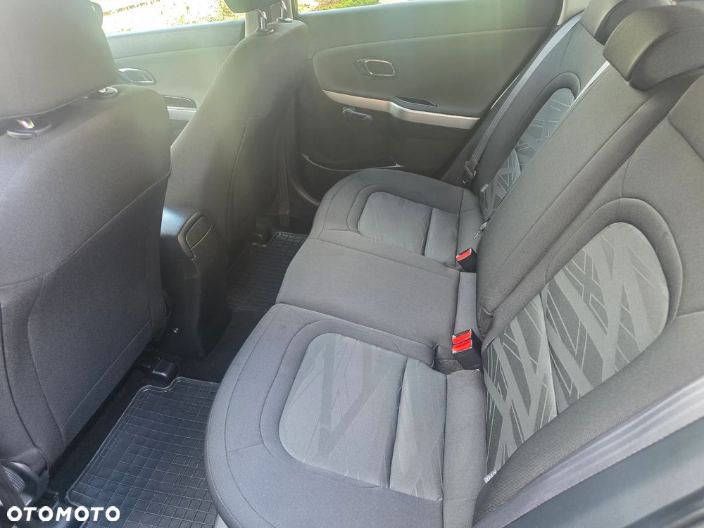 Kia Ceed - 26