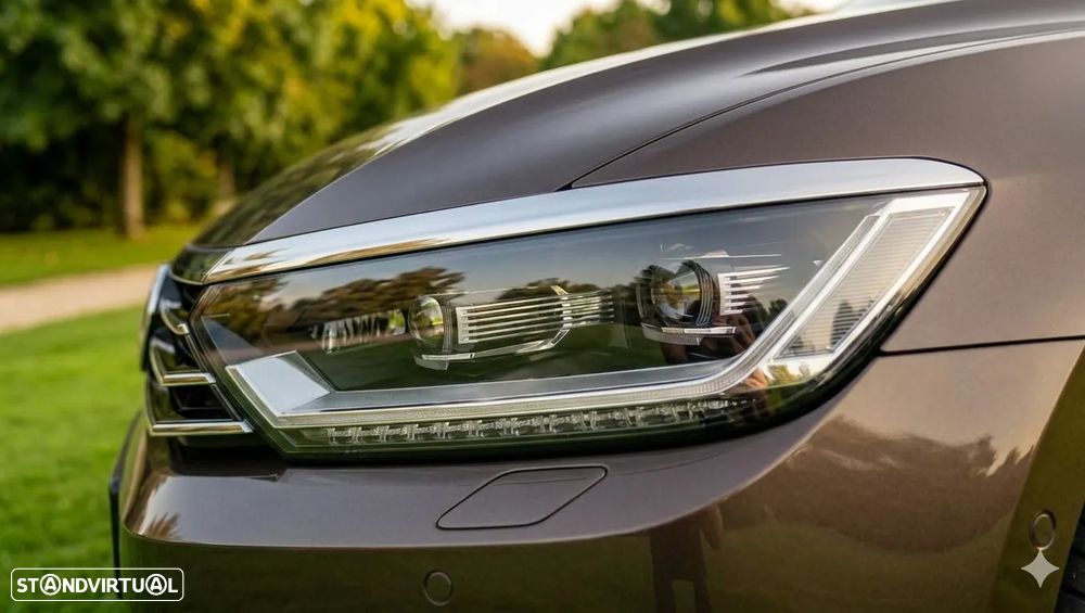 VW Passat 2.0 TDI R-Line DSG 4Motion - 6