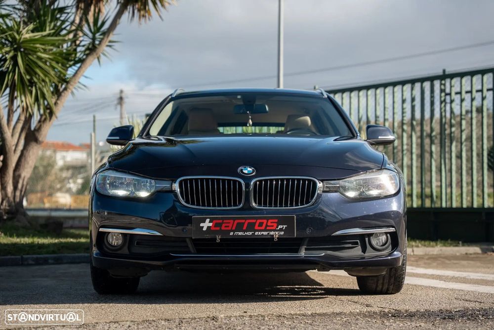 BMW 320 d Line Luxury Auto - 2