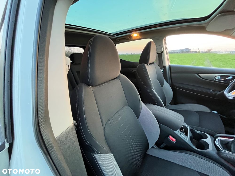 Nissan Qashqai 1.6 DIG-T N-Connecta - 15