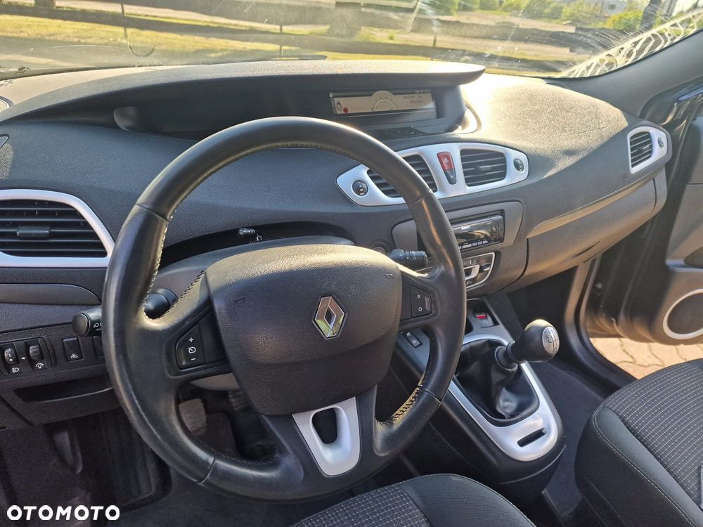 Renault Scenic 1.6 16V Luxe Expression - 8