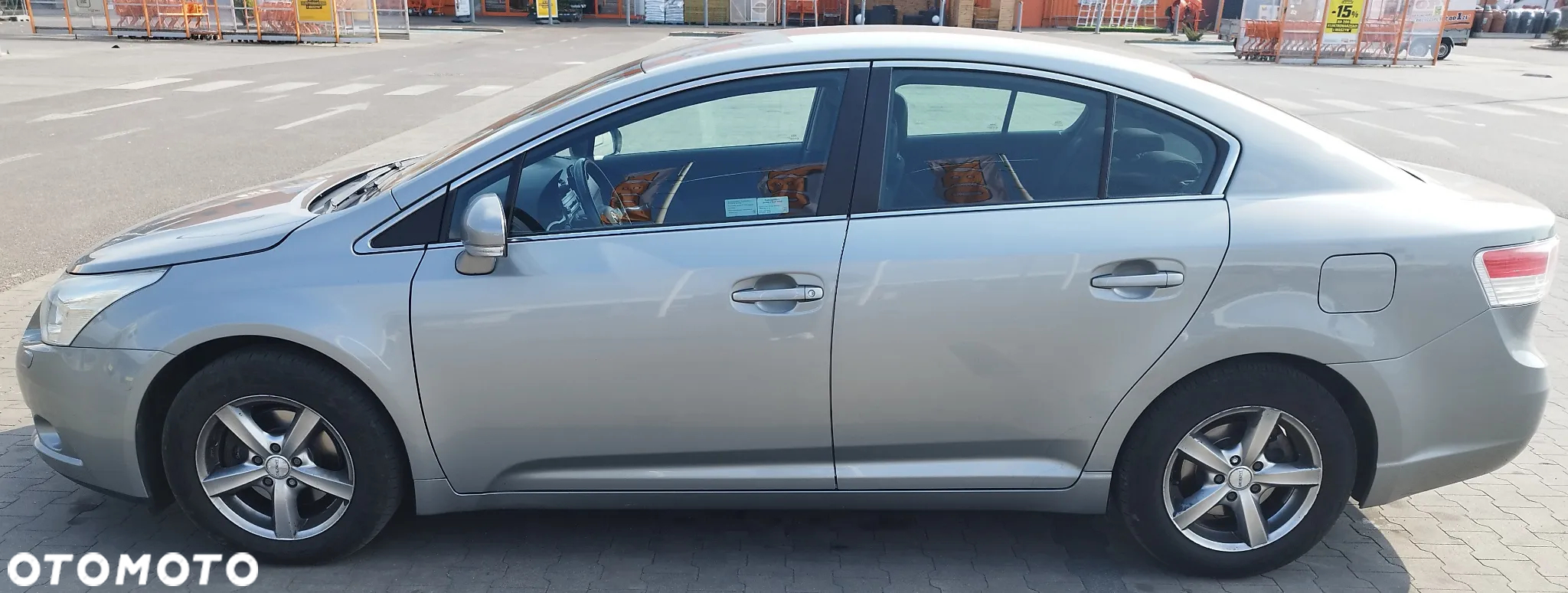 Toyota Avensis - 2