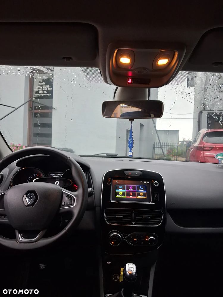 Renault Clio - 9