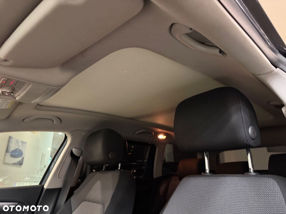 Volkswagen Passat 1.6 TDI BlueMotion Technology Comfortline - 16