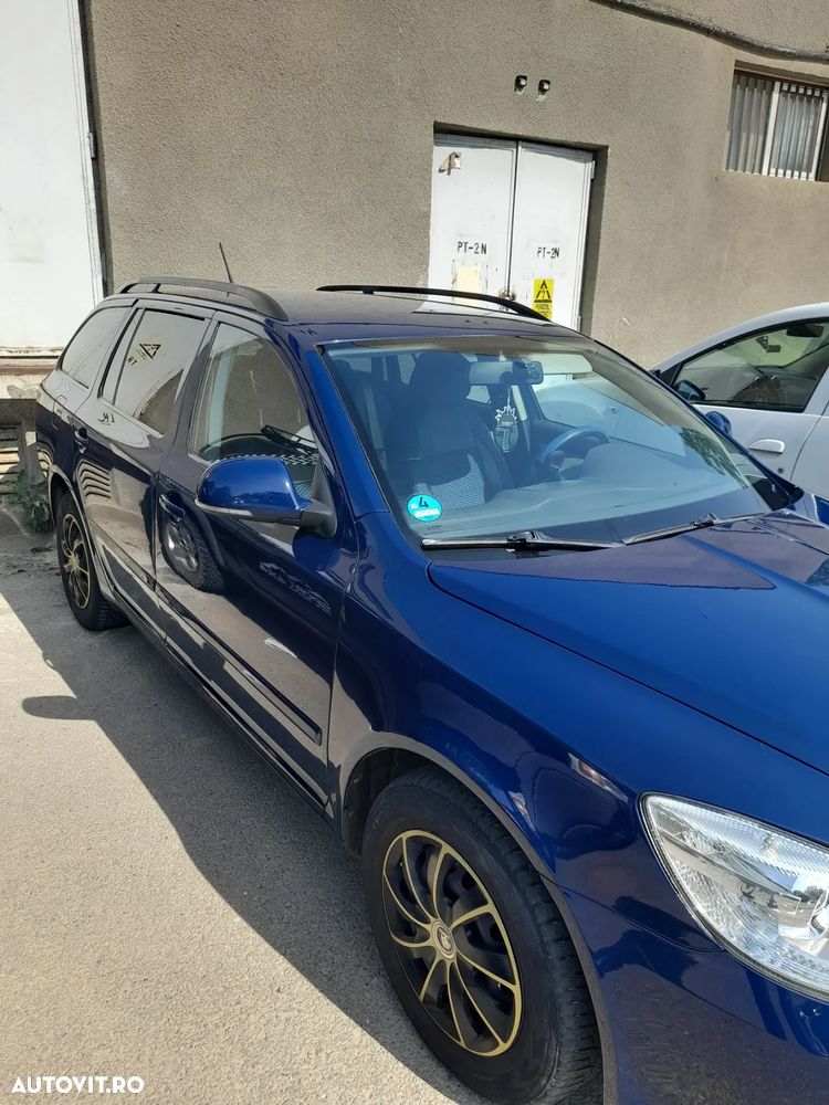 Skoda Octavia Combi 1.6 TDI DPF Ambition - 1