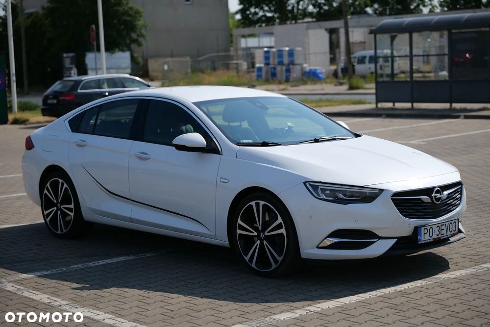 Opel Insignia - 2