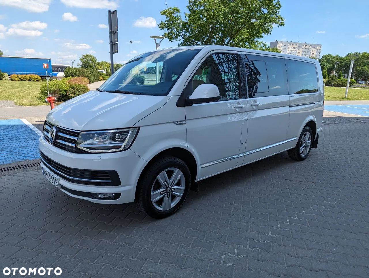 Volkswagen Caravelle - 8