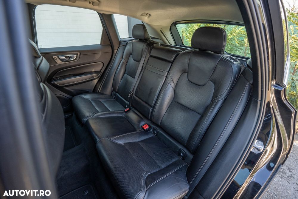Volvo XC 60 T5 AWD Inscription - 17