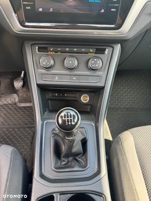 Volkswagen Touran 1.6 TDI BMT SCR Comfortline - 12