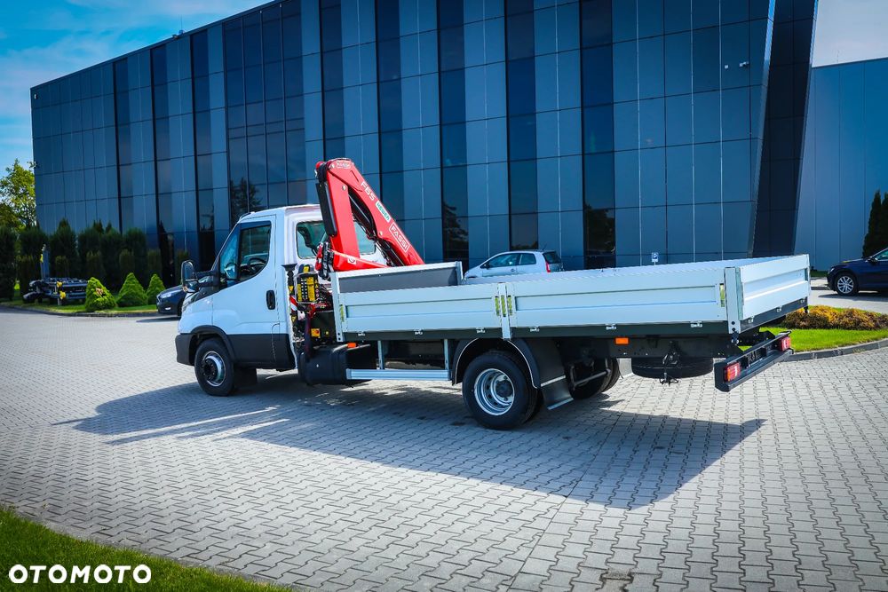 Iveco DAILY 70C18H żuraw FASSI F65B.0.22 skrzynia 4,1 m - 7