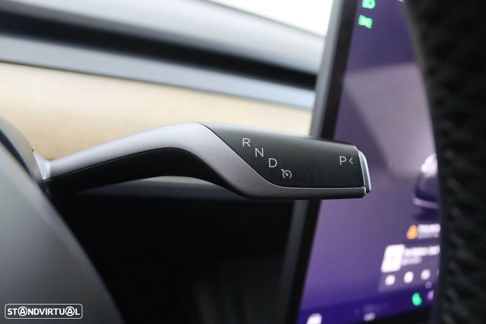 Tesla Model 3 - 14