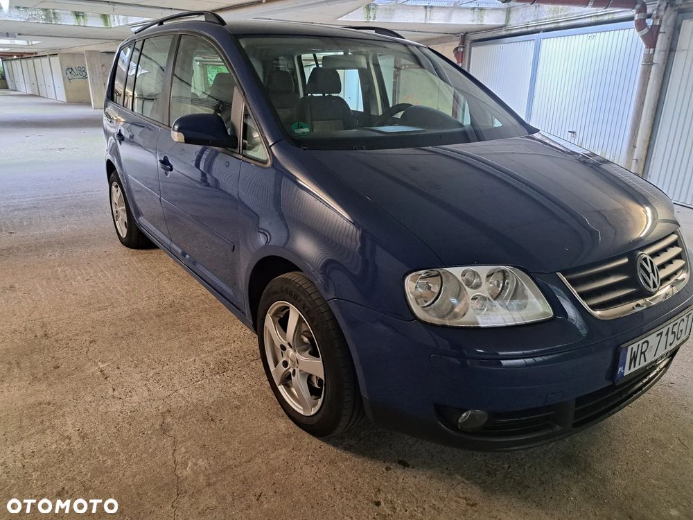 Volkswagen Touran 1.6 Basis - 1