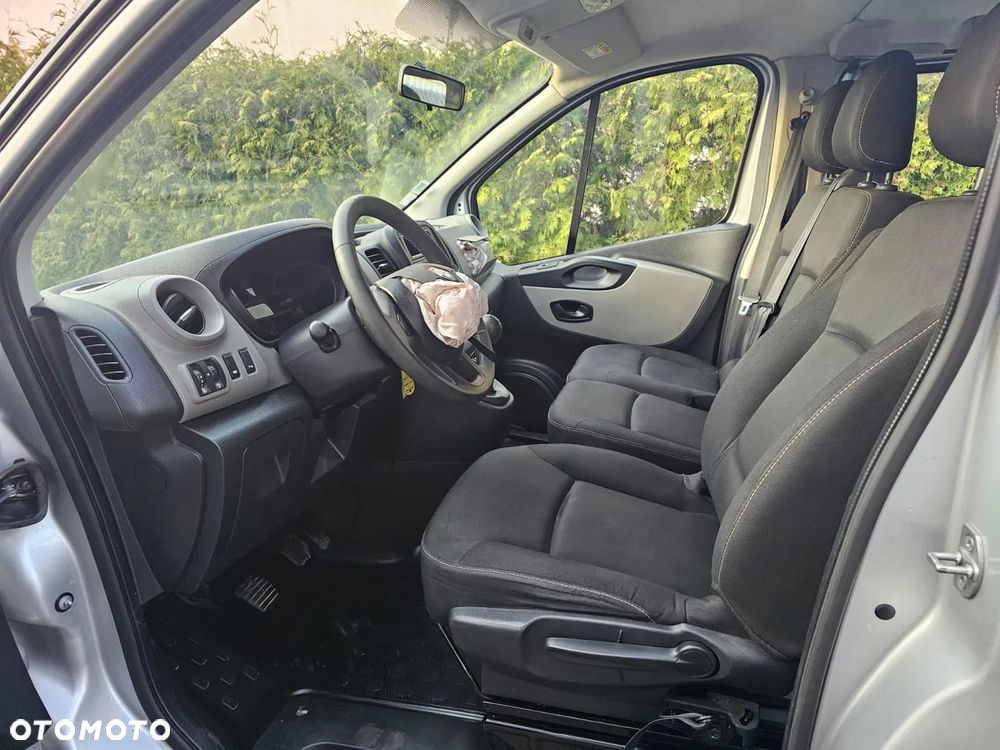 Renault Trafic - 12