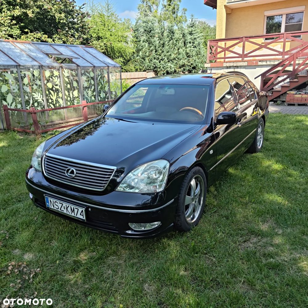 Lexus LS Standard - 2