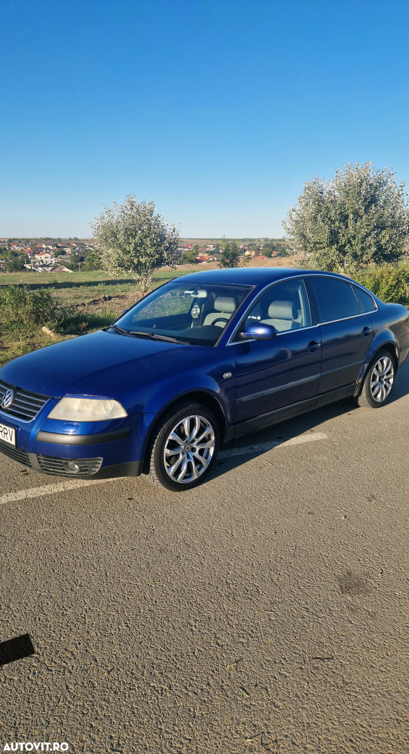 Volkswagen Passat - 2