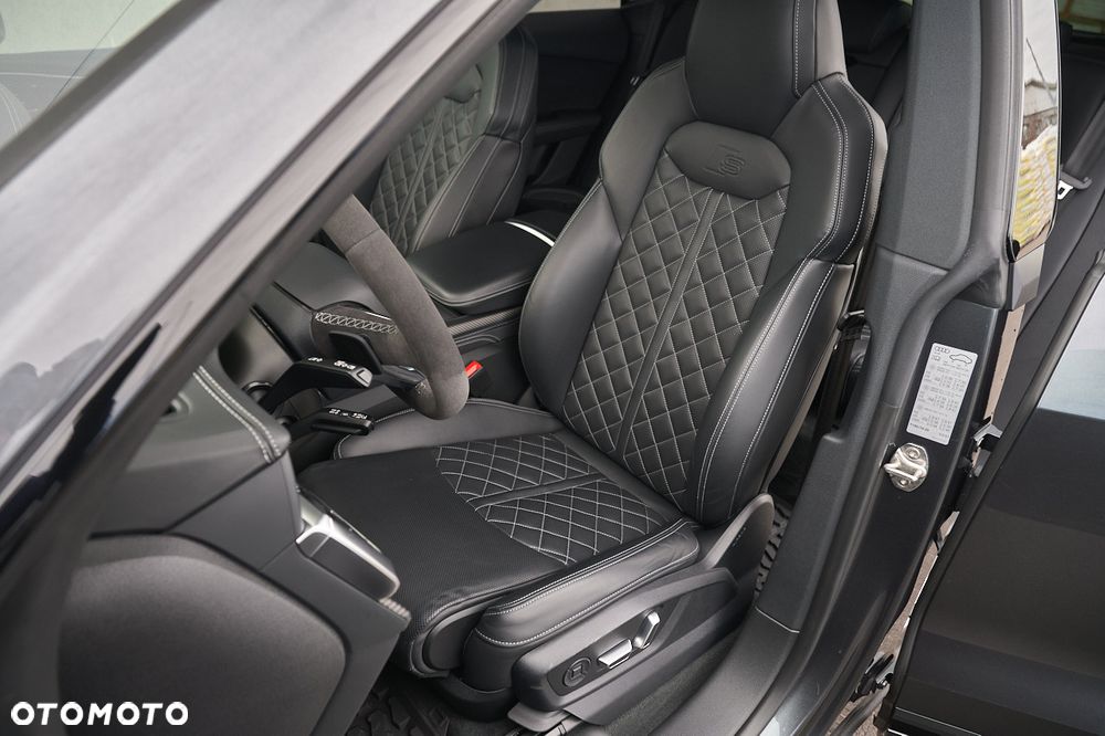 Audi SQ8 - 24