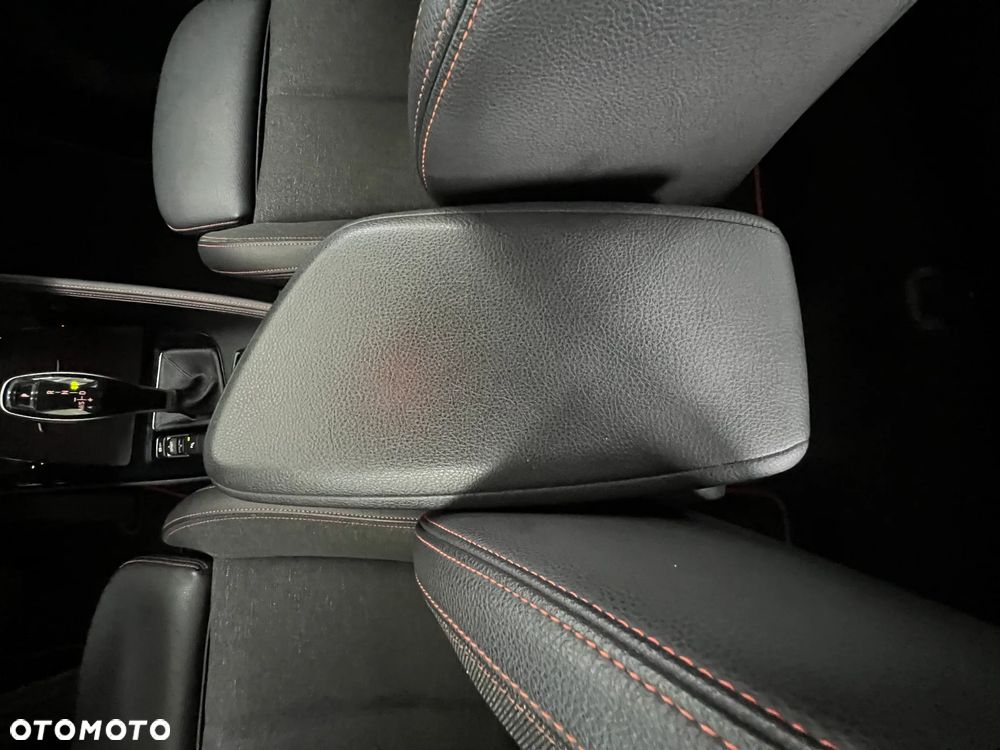 BMW X1 sDrive18d Sport Line - 16