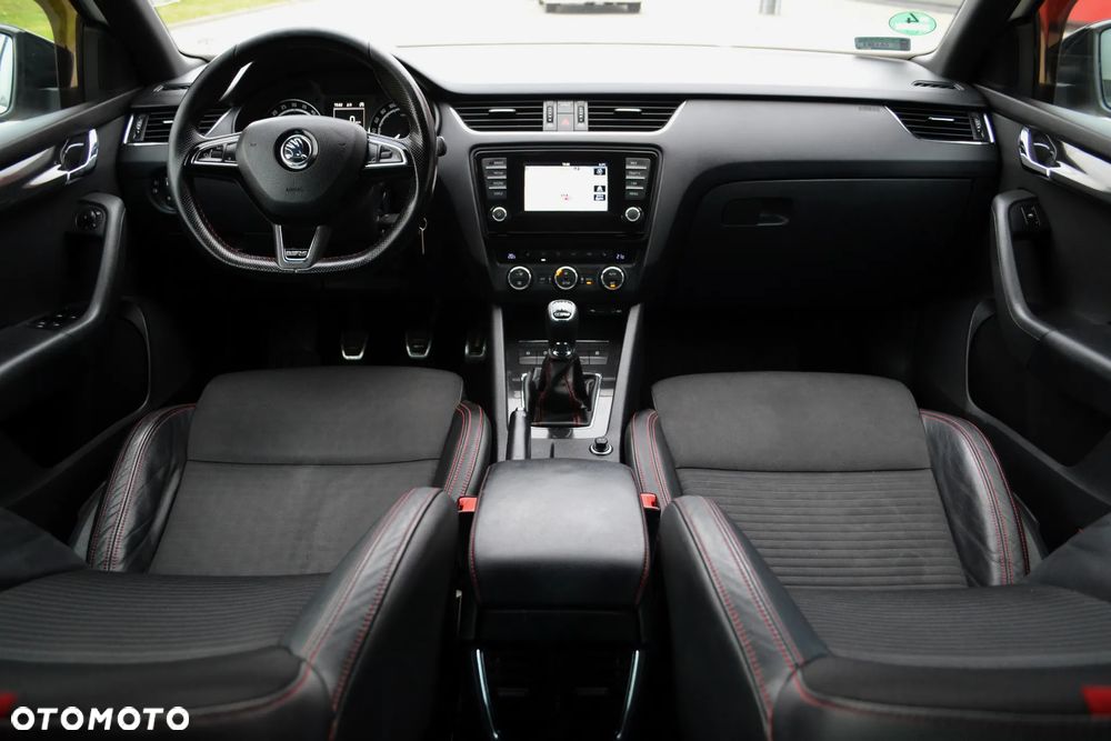 Skoda Octavia 2.0 TDI RS - 8