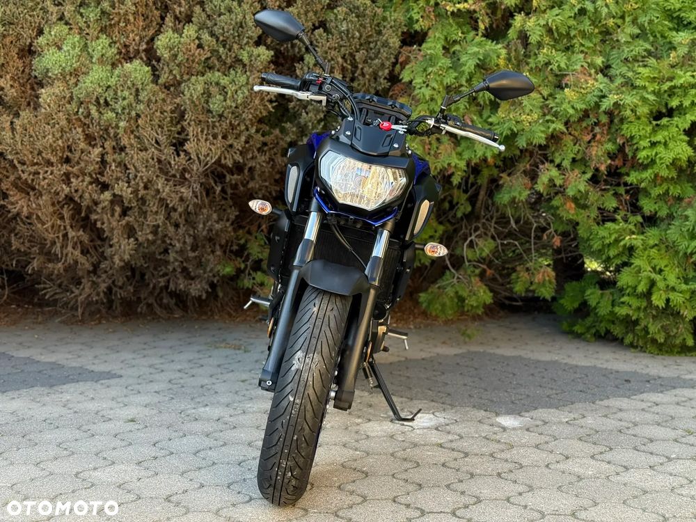 Yamaha MT - 8