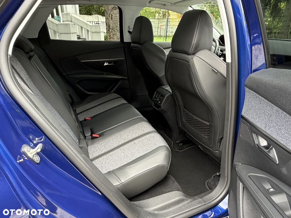 Peugeot 3008 1.6 PureTech GPF Allure S&S EAT8 - 6
