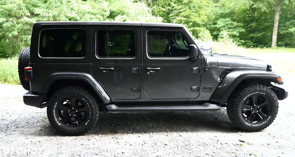 Jeep Wrangler - 5