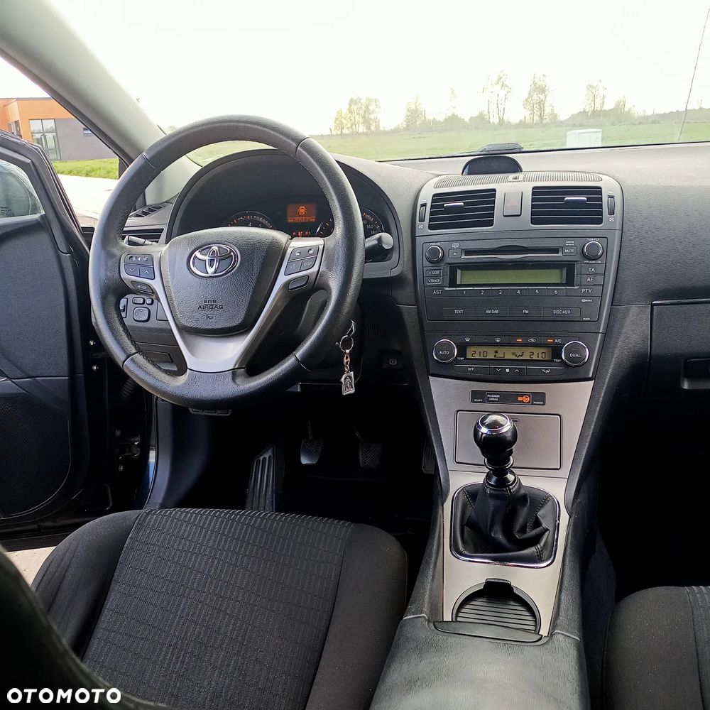 Toyota Avensis 1.8 Luna - 7