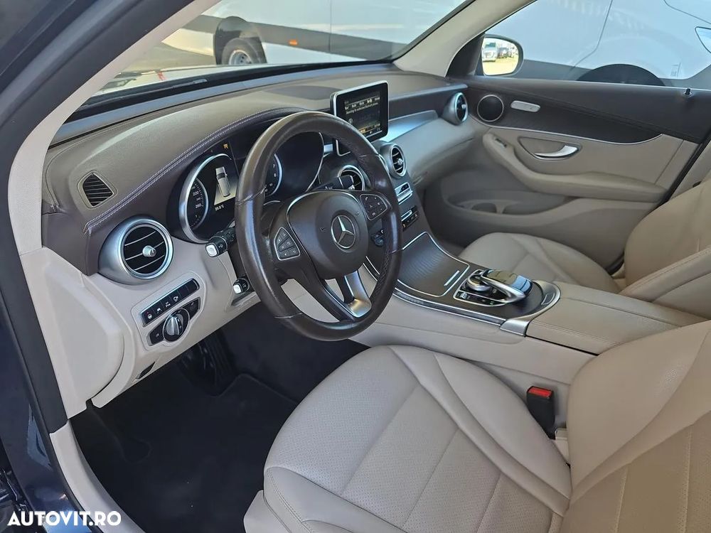 Mercedes-Benz GLC 250 4MATIC - 9