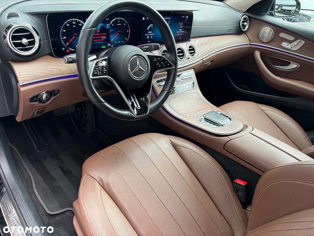 Mercedes-Benz Klasa E 220 d 4-Matic Exclusive - 13