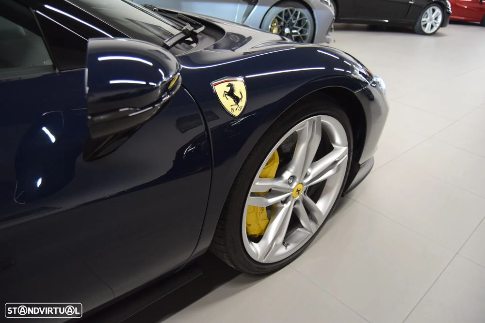 Ferrari 296 GTB Coupe - 18