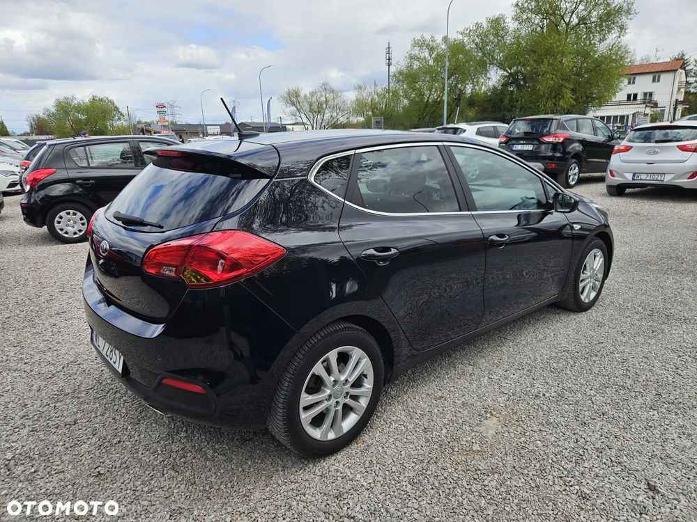 Kia Ceed 1.4 CVVT Dream Team Edition - 14