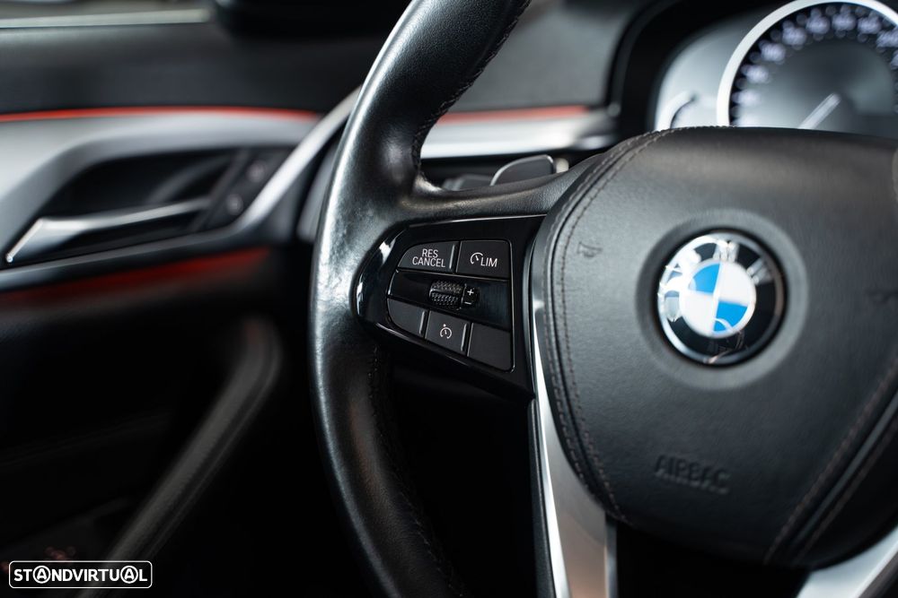 BMW 520 d Pack M Auto - 22