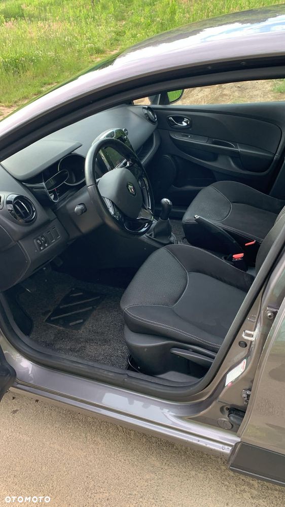 Renault Clio 1.2 16V Authentique - 6