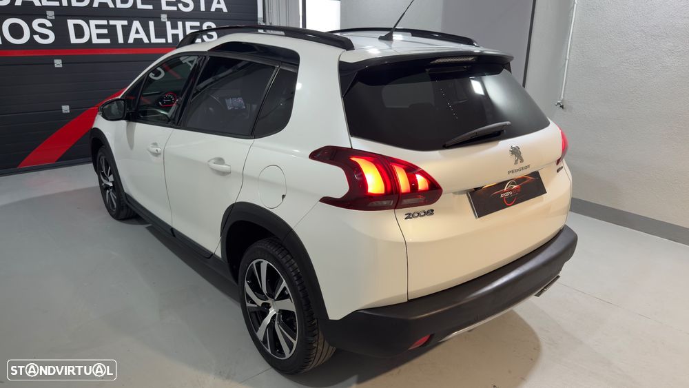 Peugeot 2008 1.2 PureTech GT Line EAT6 - 10
