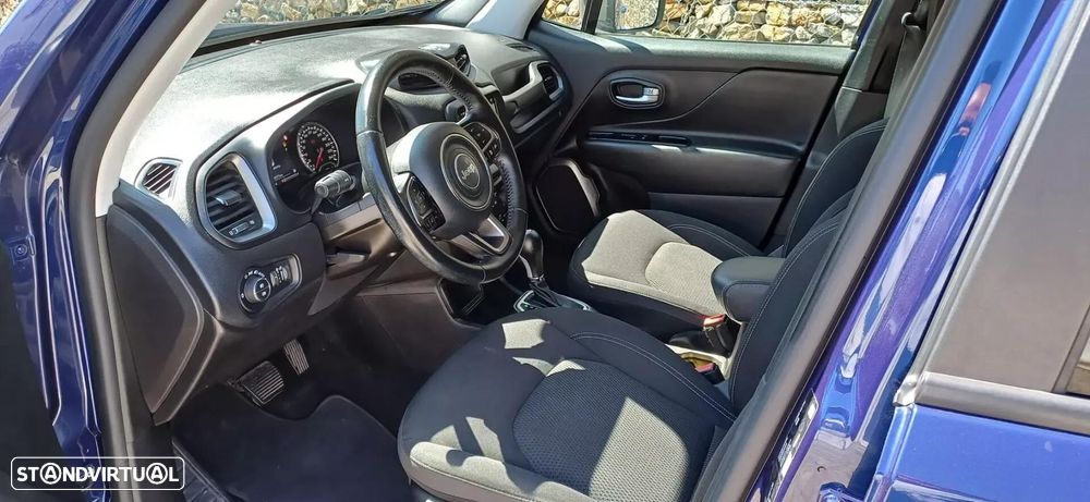 Jeep Renegade - 12