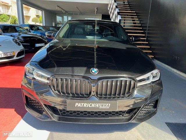 BMW 530 e Pack Desportivo M - 2