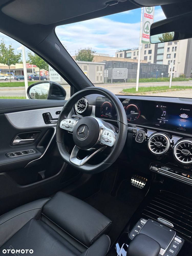 Mercedes-Benz Klasa A 180 AMG Line 7G-DCT - 30