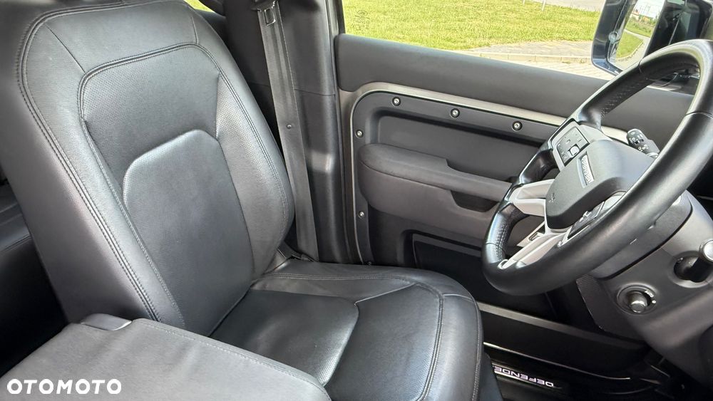 Land Rover Defender 3.0 D250 mHEV SE - 39