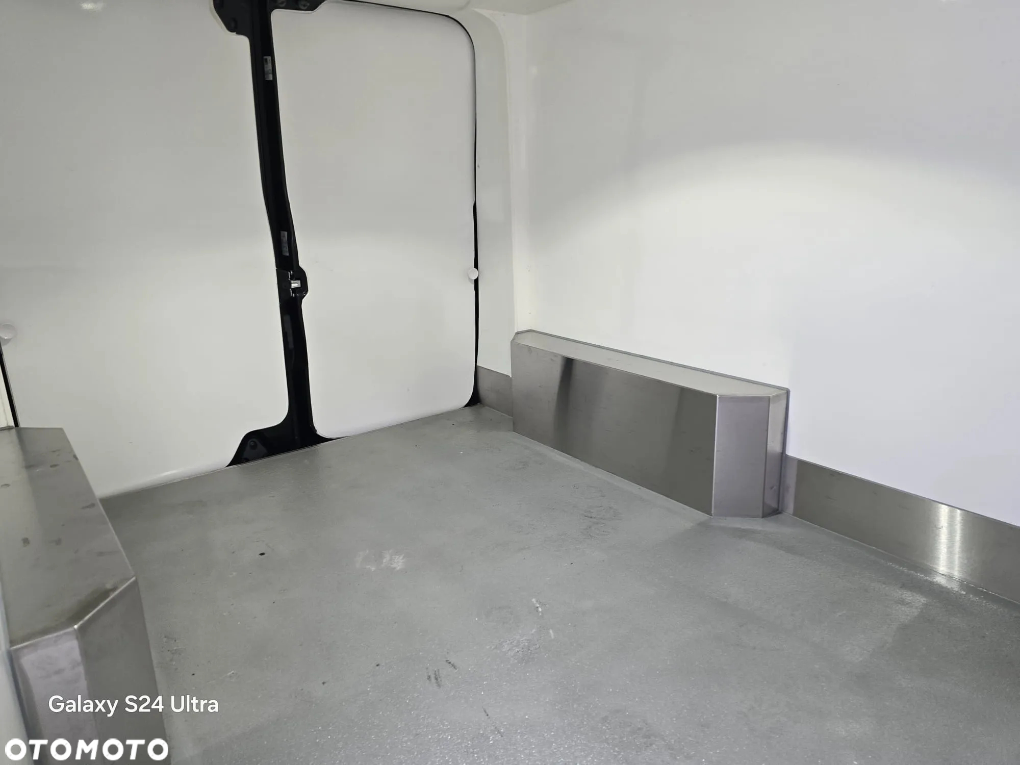 Renault Trafic - 21