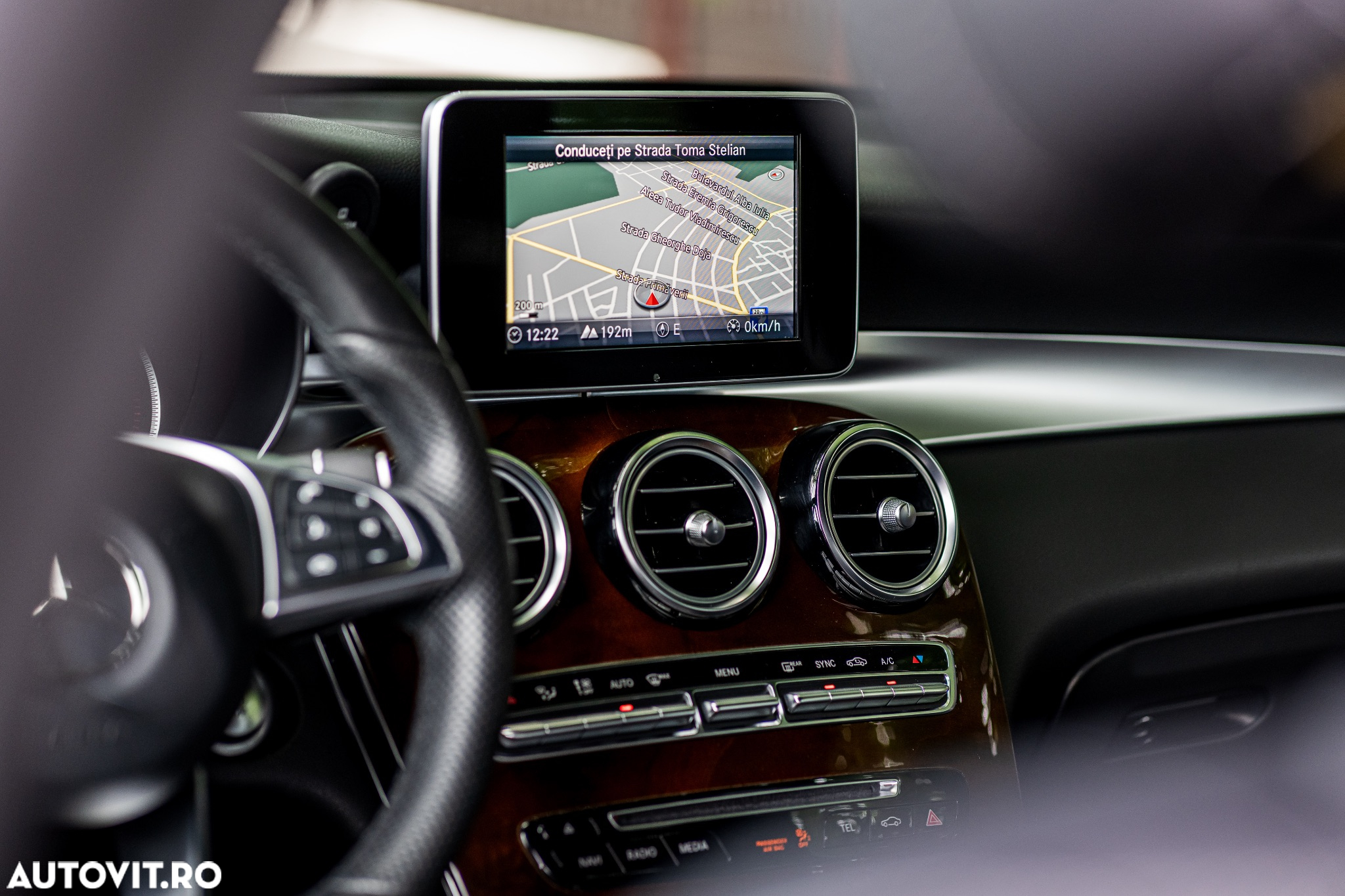 Mercedes-Benz GLC 350 d 4Matic 9G-TRONIC AMG Line - 20