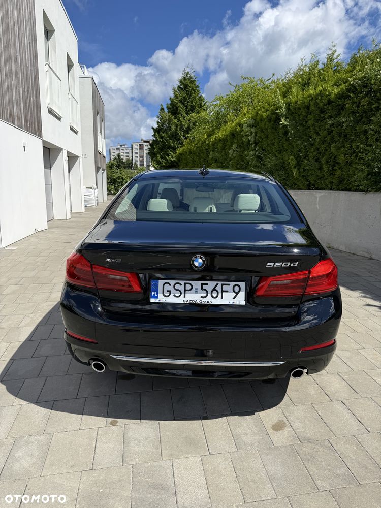 BMW Seria 5 520d xDrive Luxury Line - 22