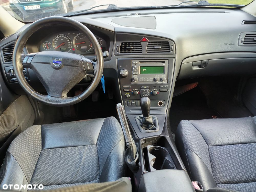 Volvo S60 2.4 Momentum - 5