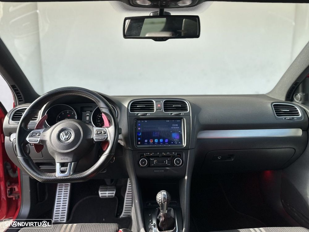 VW Golf 2.0 GTI DSG adidas - 16