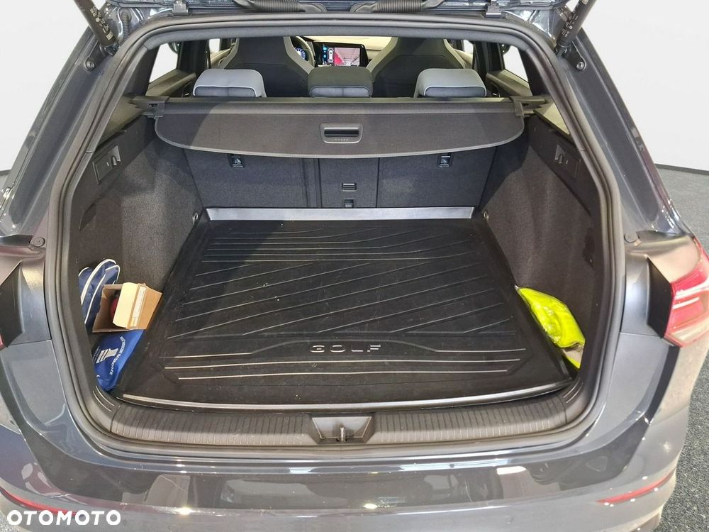 Volkswagen Golf Variant - 15