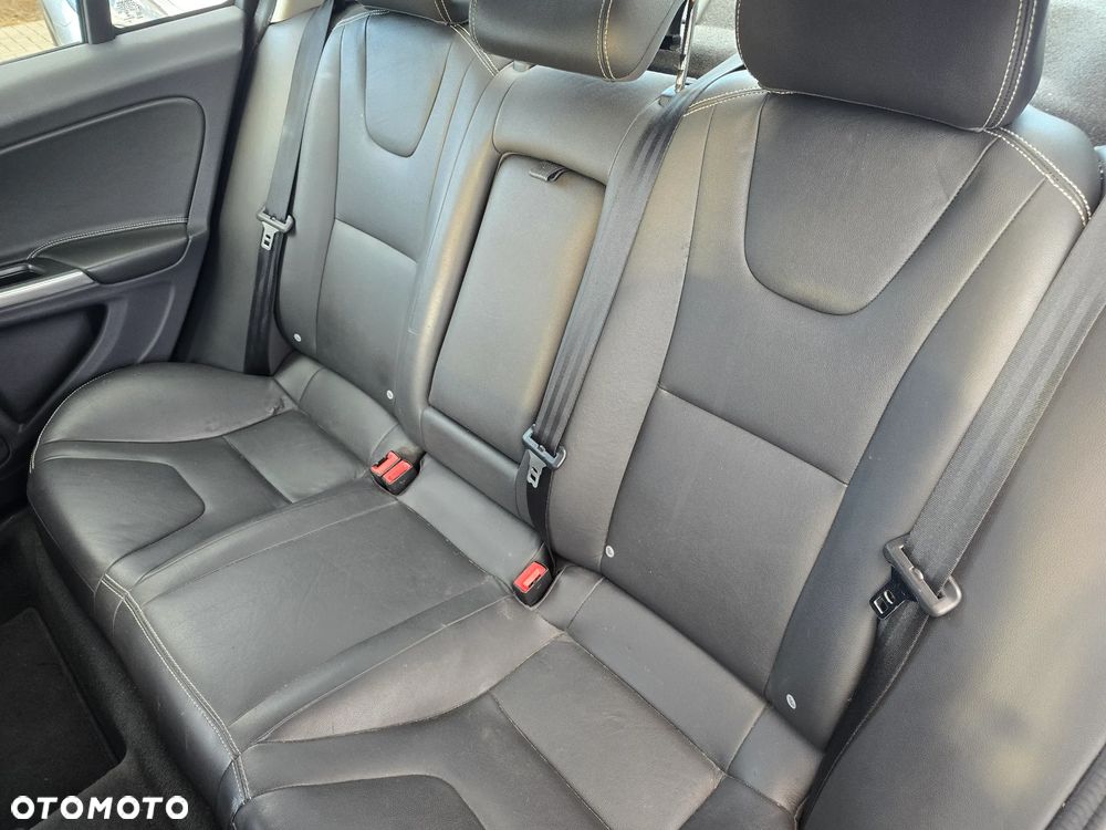 Volvo S60 - 13
