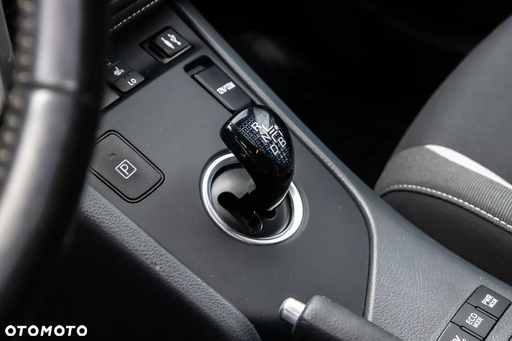 Toyota Auris Hybrid 135 Premium - 13