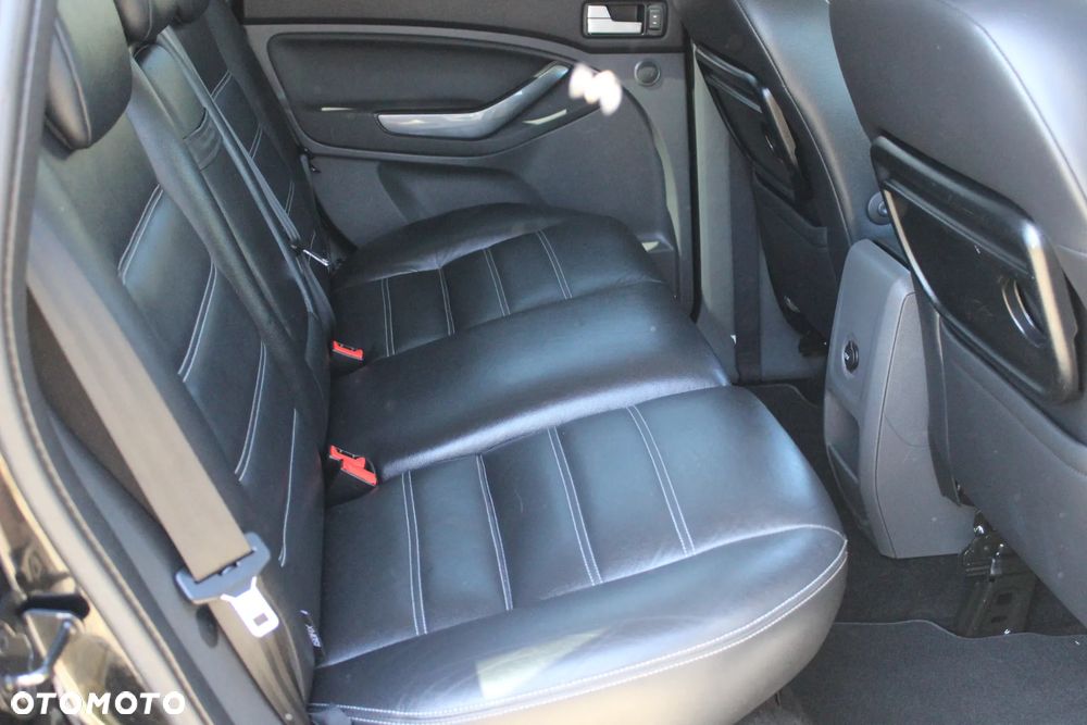Ford Kuga 2.0 TDCi 2x4 Titanium - 23