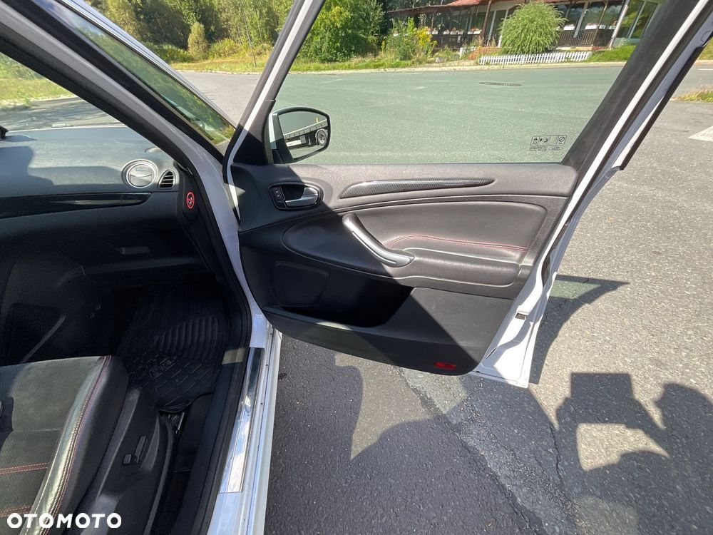 Ford S-Max 2.0 TDCi DPF Titanium - 23