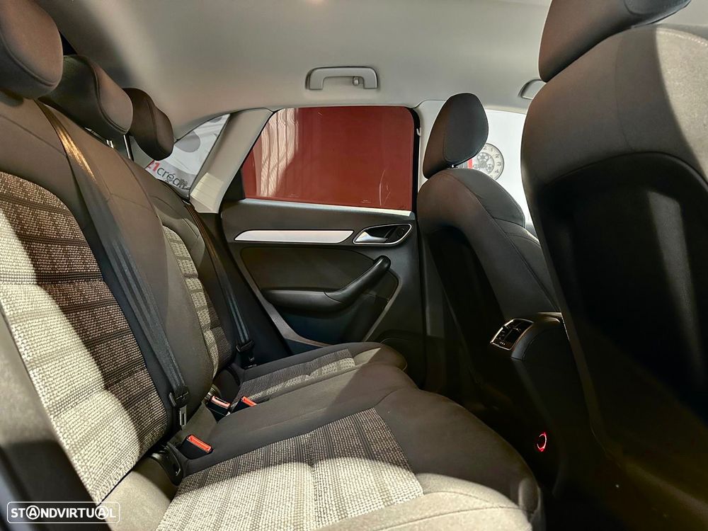 Audi Q3 2.0 TDI quattro S-line S-tronic - 14