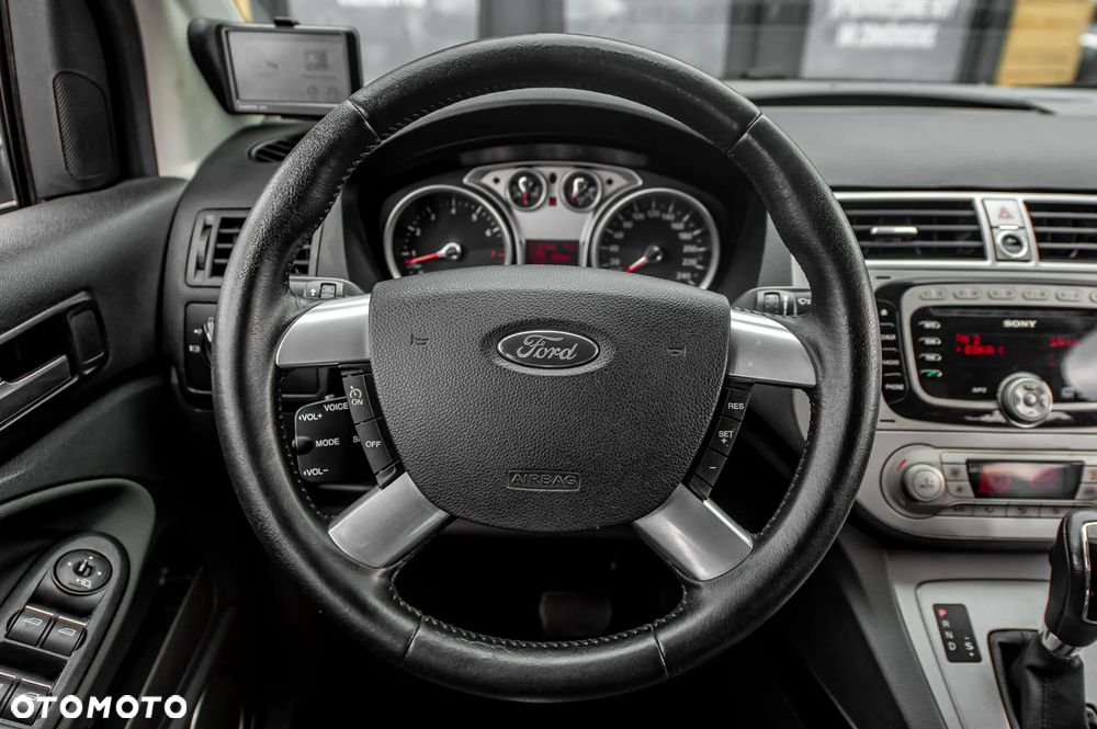 Ford Kuga 2.5 4x4 Trend - 22